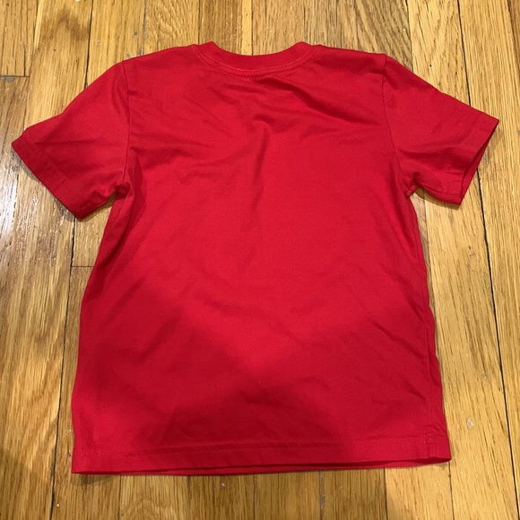 Adidas Boy's Red Regular Fit Logo T-shirt, Size 5 - Picture 2 of 4